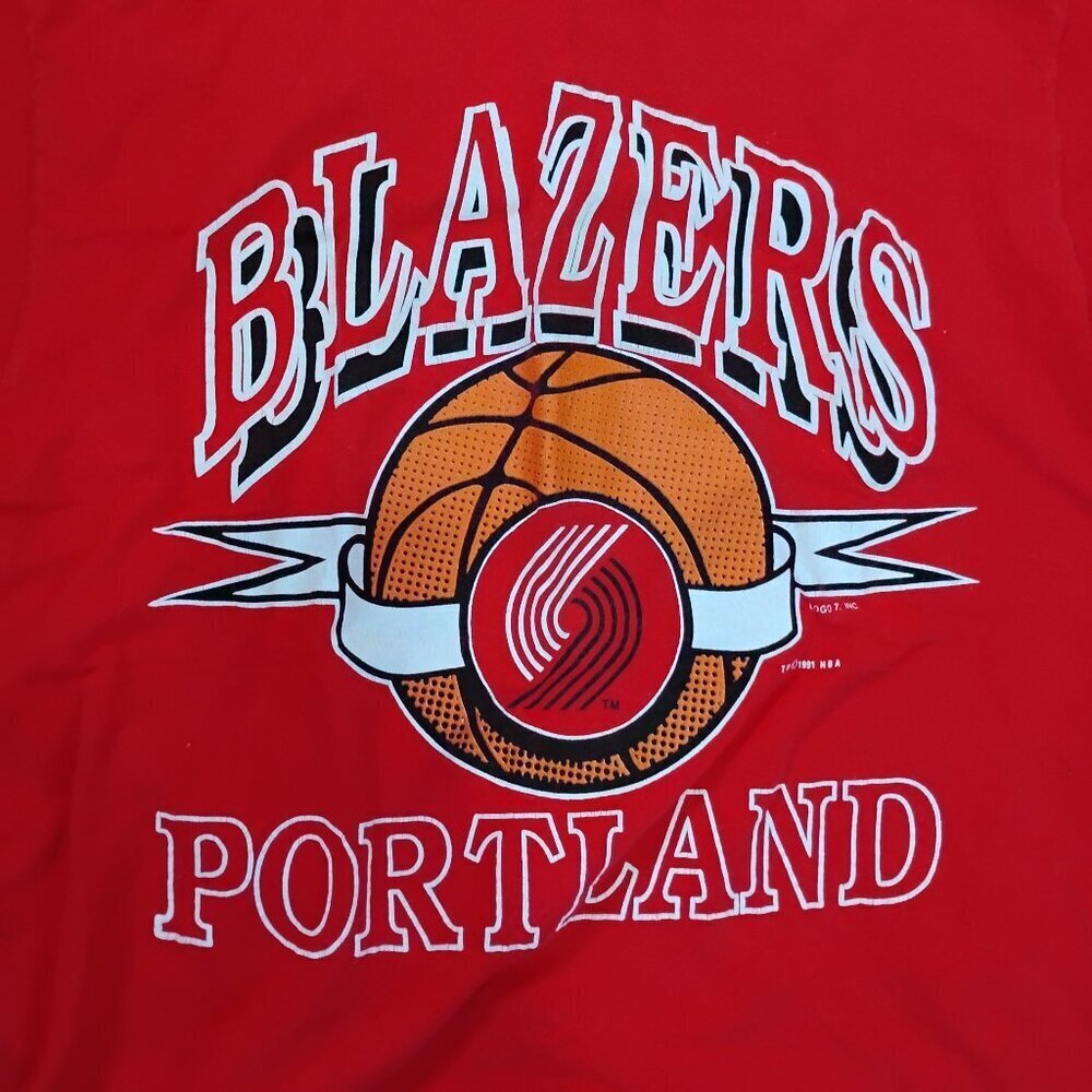 Vintage 90s Logo 7 Portland Trailblazers T-Shirt